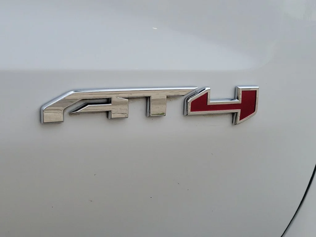 Used 2021 White GMC AT4 image 7
