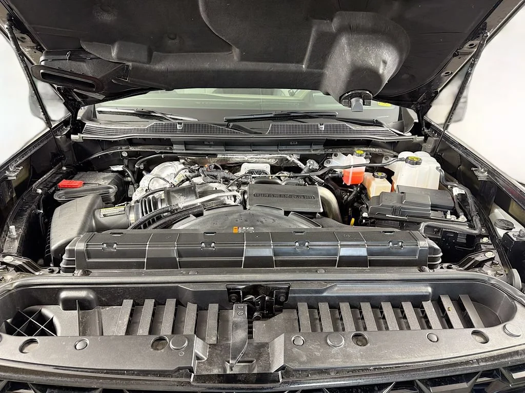 Used 2025 Black Chevrolet ZR2 image 28