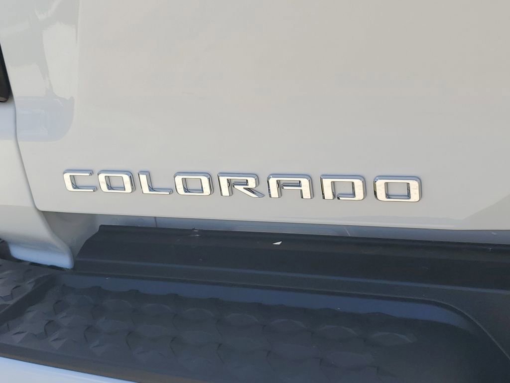 New 2026 Summit White Chevrolet LT image 8