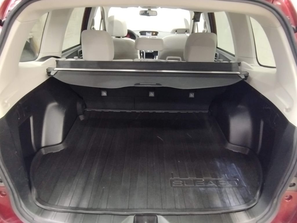 Used 2016 Red Subaru 2.5i Premium image 18
