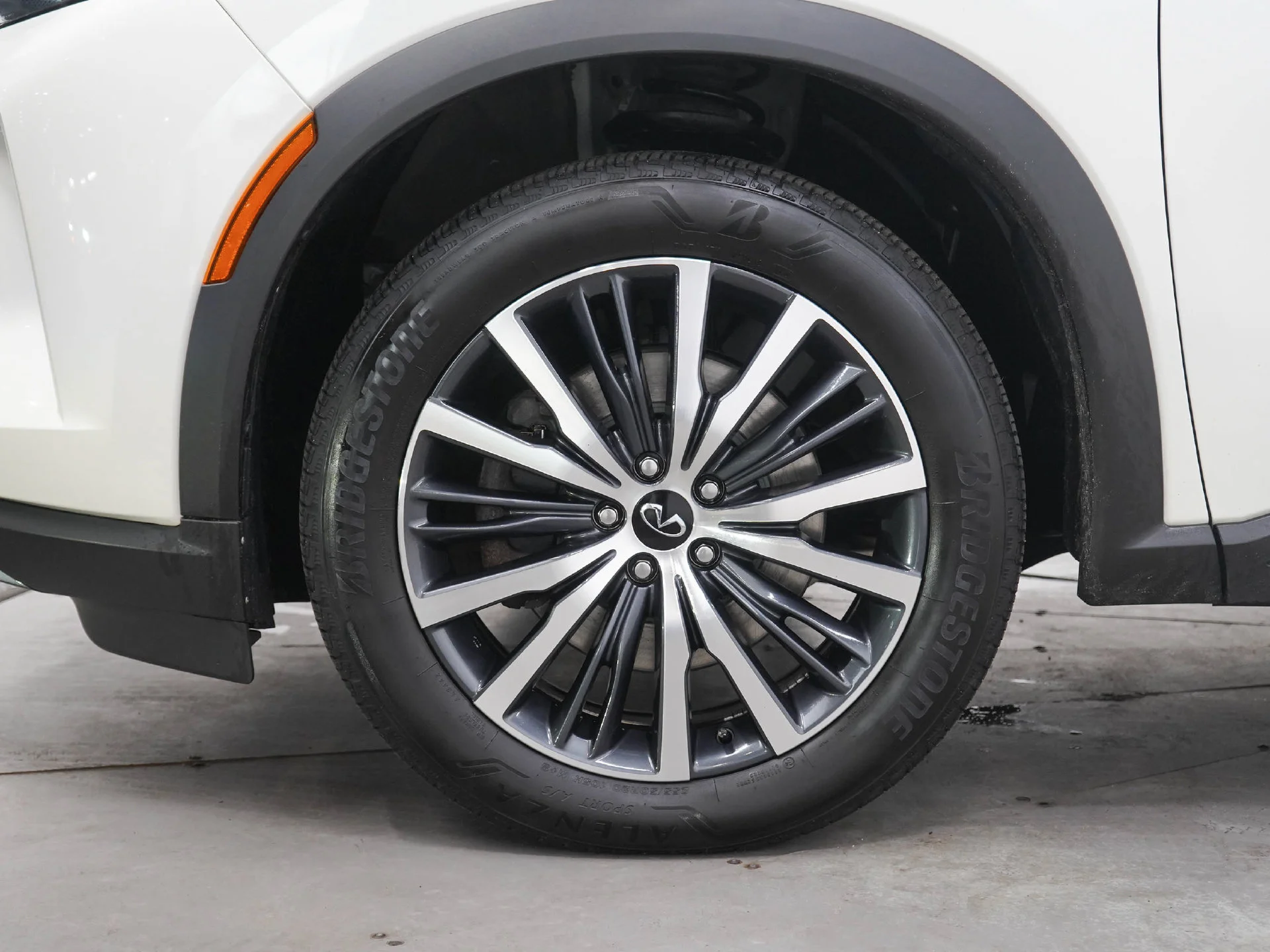 Used 2024 INFINITI QX60 Autograph with VIN 5N1DL1HU9RC355181 for sale in Wayzata, Minnesota