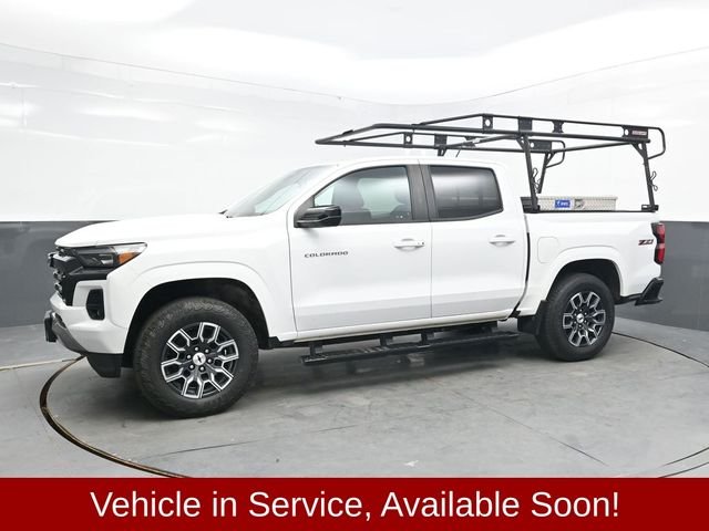 Used 2024 White Chevrolet Z71 image 3