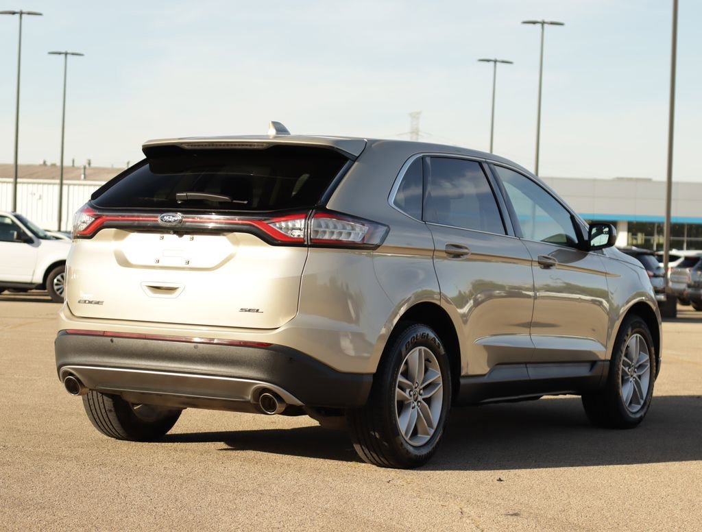 Used 2017 White Ford SEL image 7