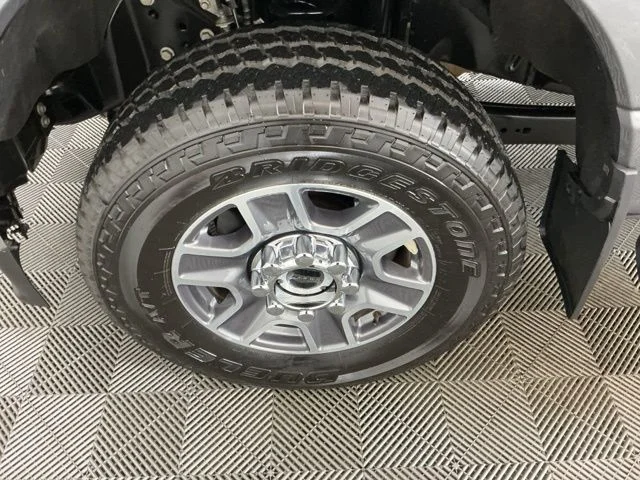 Certified Used 2025  Ford Lariat image 33