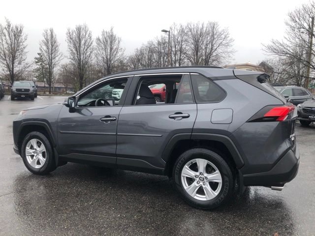 Certified Used 2020 Gray Toyota XLE image 5