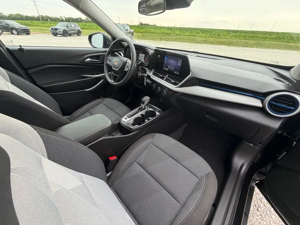 Used 2026 Black Chevrolet LS image 30