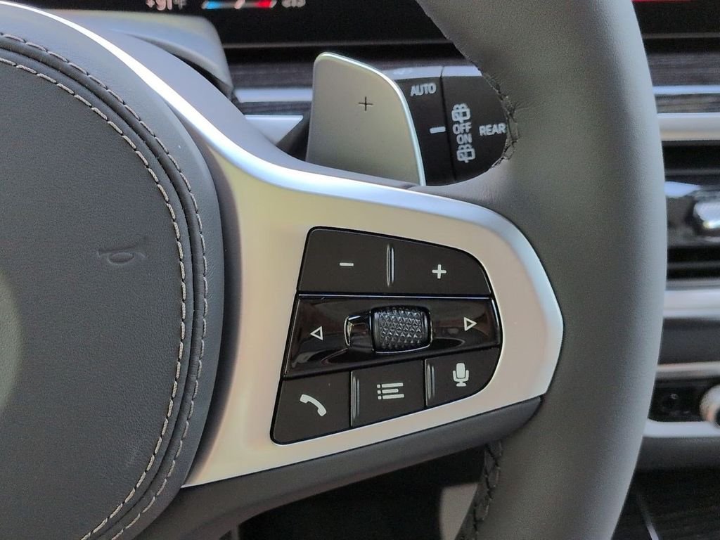New 2026 Brooklyn Grey Metallic BMW xDrive40i image 27