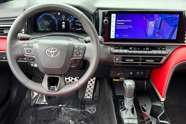Certified Used 2025 MID BLK/WIND CHILL Toyota  image 14