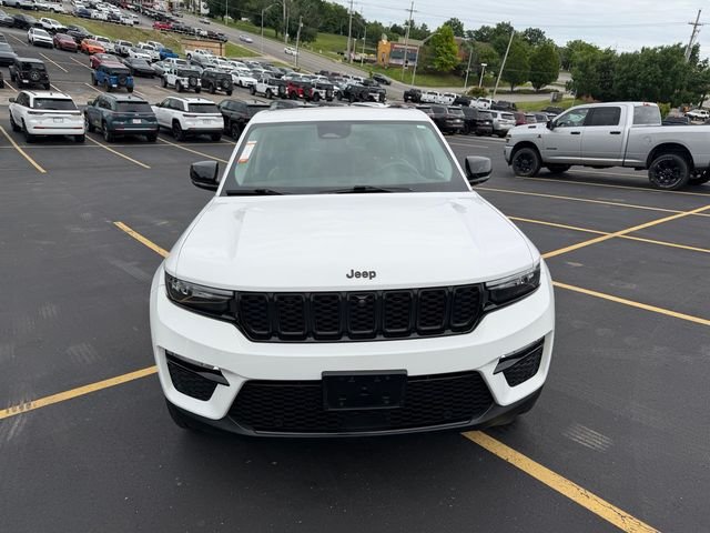 Certified Used 2023 White Jeep Limited image 4