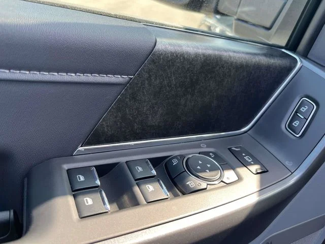New 2026 Carbonized Gray Metallic Ford XLT image 13