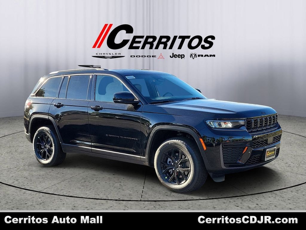 New 2026 Diamond Black Crystal Pearl-Coat Exterior Paint Jeep Altitude image 1