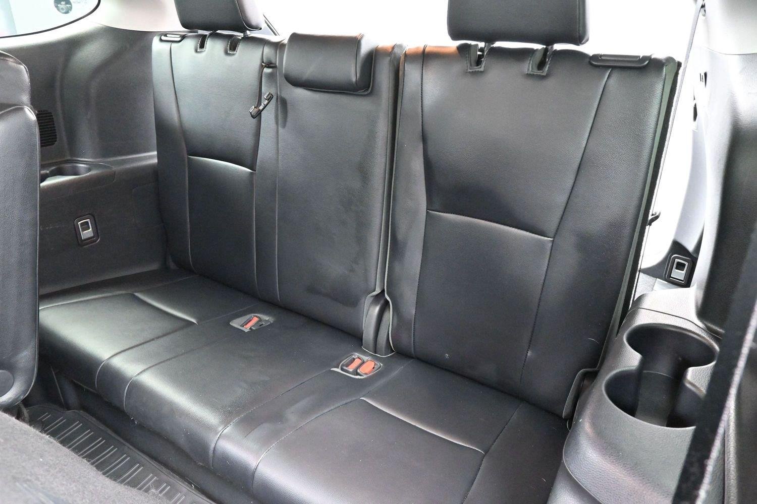Used 2022 Magnetic Gray Metallic Toyota XLE image 34