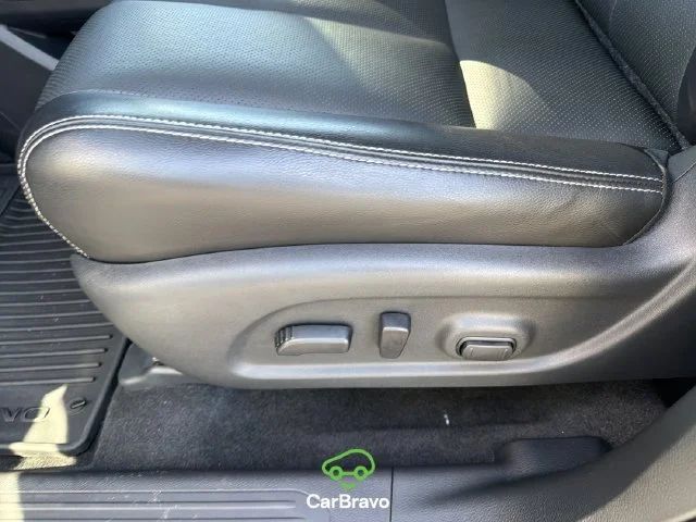 Used 2023 Gray Nissan SL FWD image 24