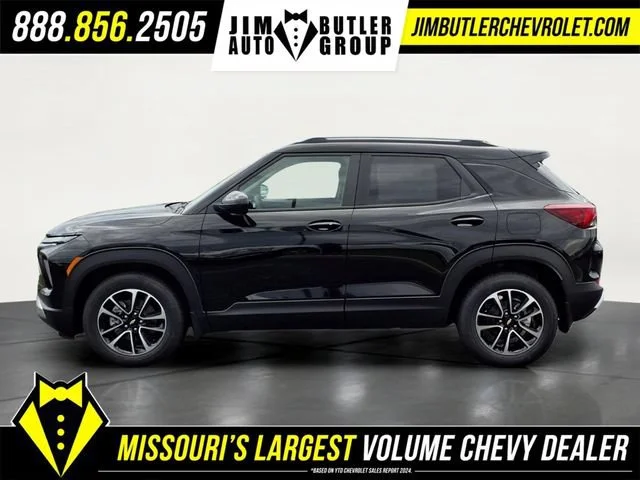 New 2026 Mosaic Black Metallic Chevrolet LT image 15