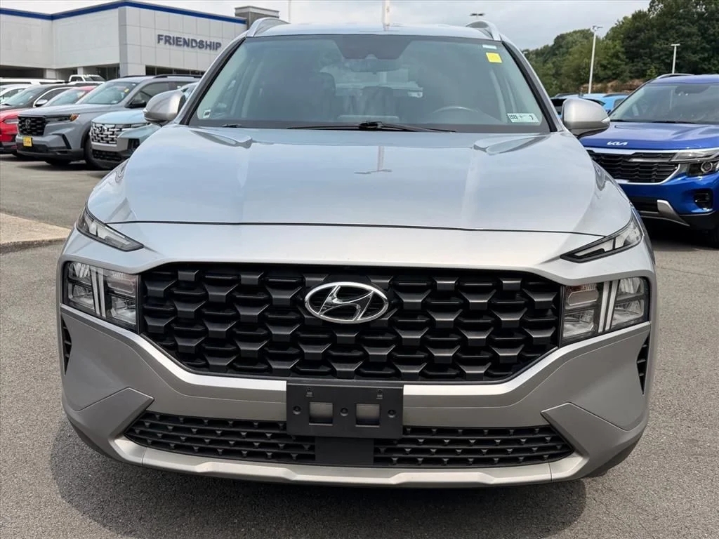 Used 2023 Silver Hyundai SEL image 16