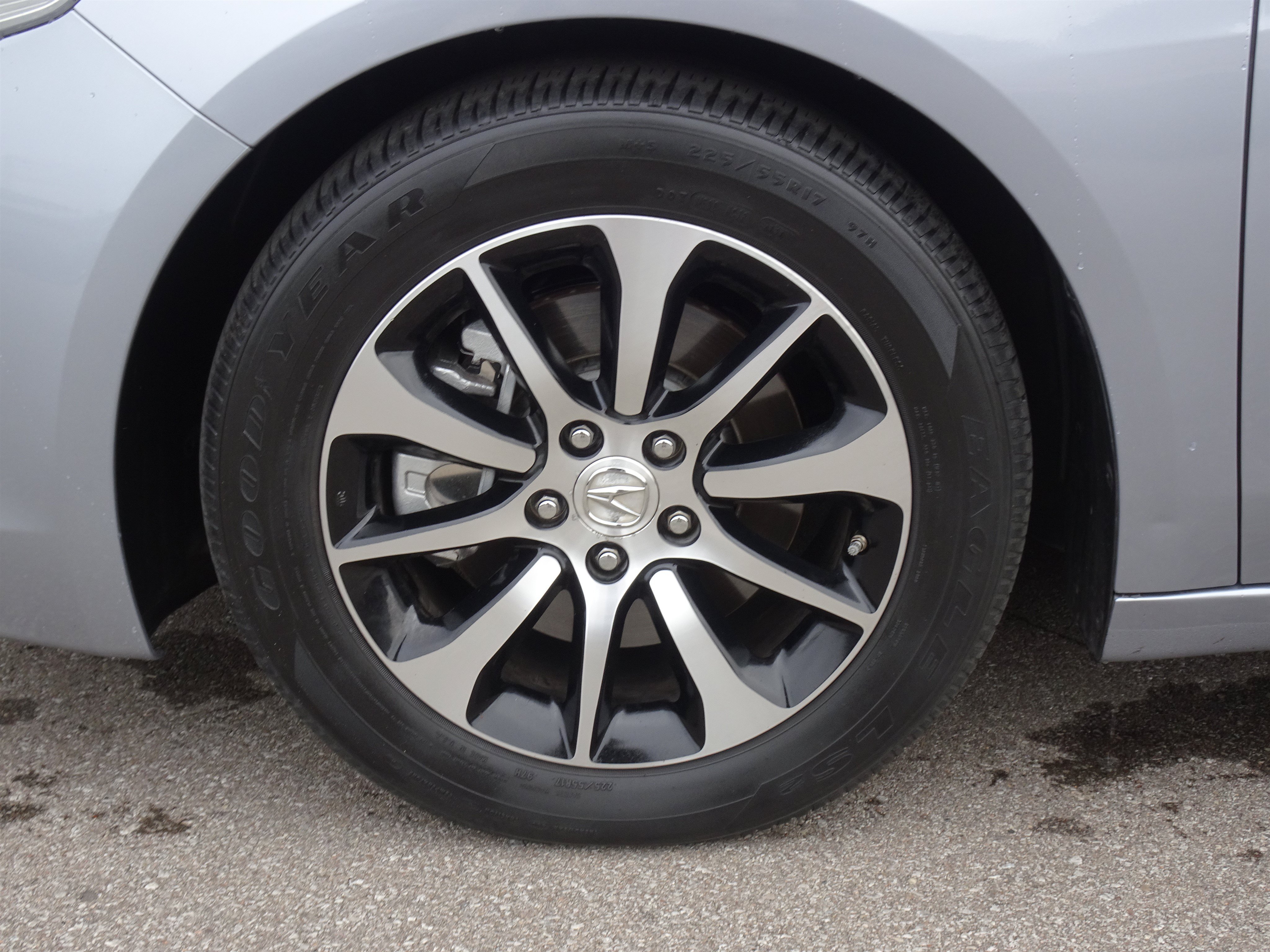 Used 2015 Slate Silver Metallic Acura  image 27