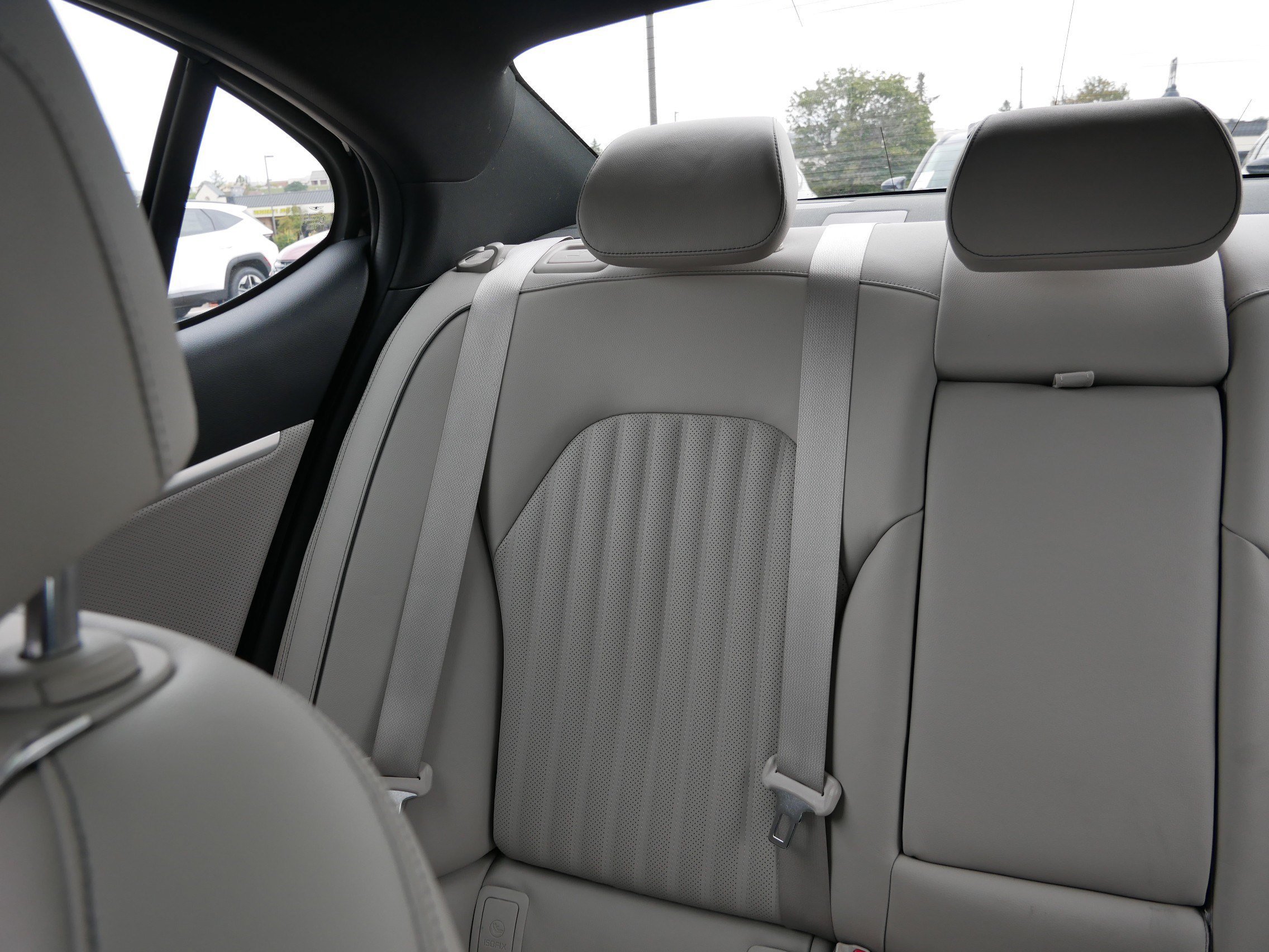 2023 GENESIS G70 Standard - Photo 12