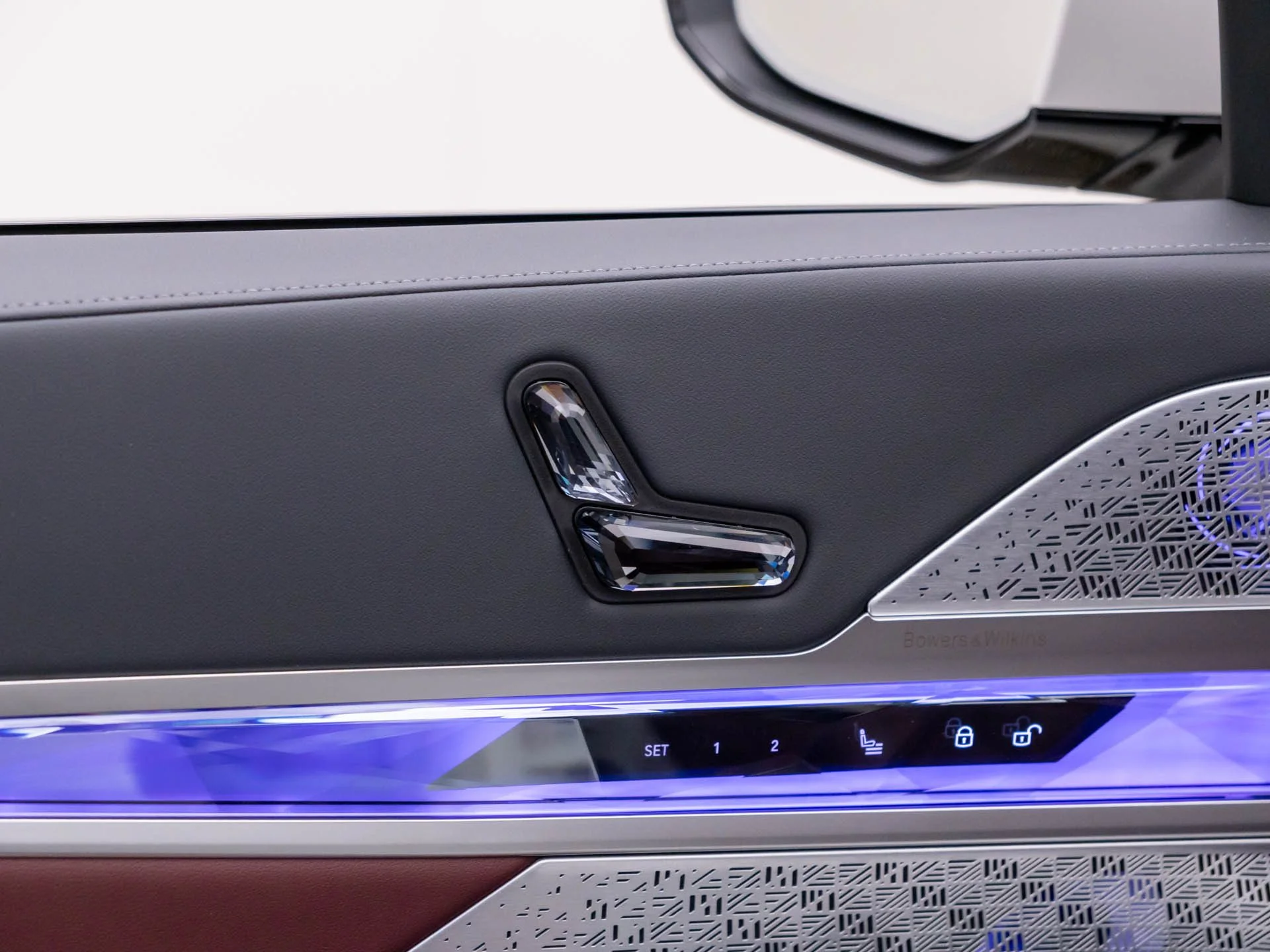 New 2026 White BMW 760i xDrive image 12
