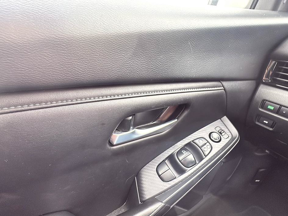 Used 2025 Fresh Powder Nissan SV image 15