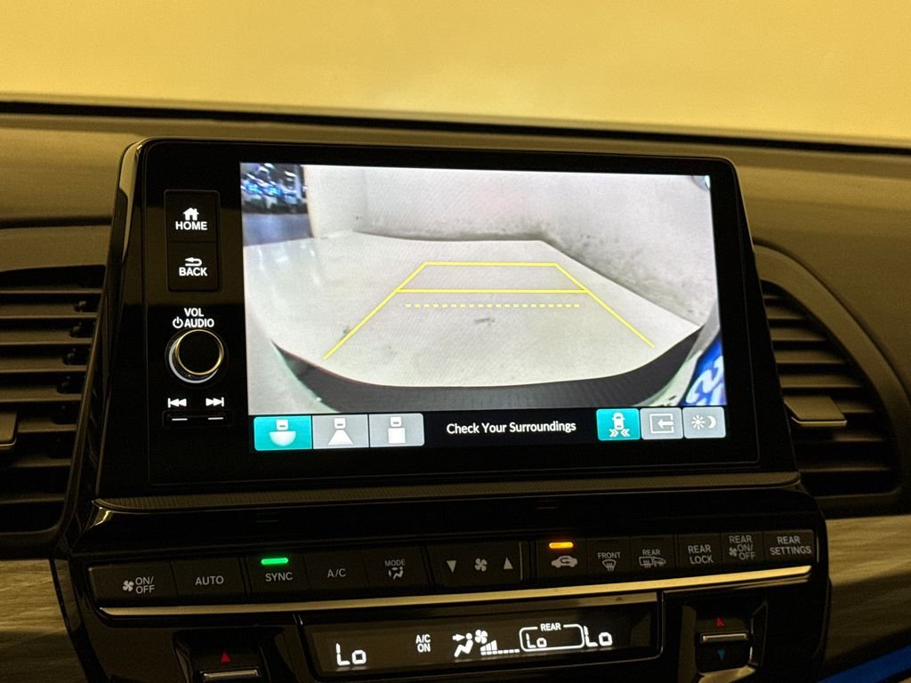 2025 Honda Odyssey Elite - Photo 25