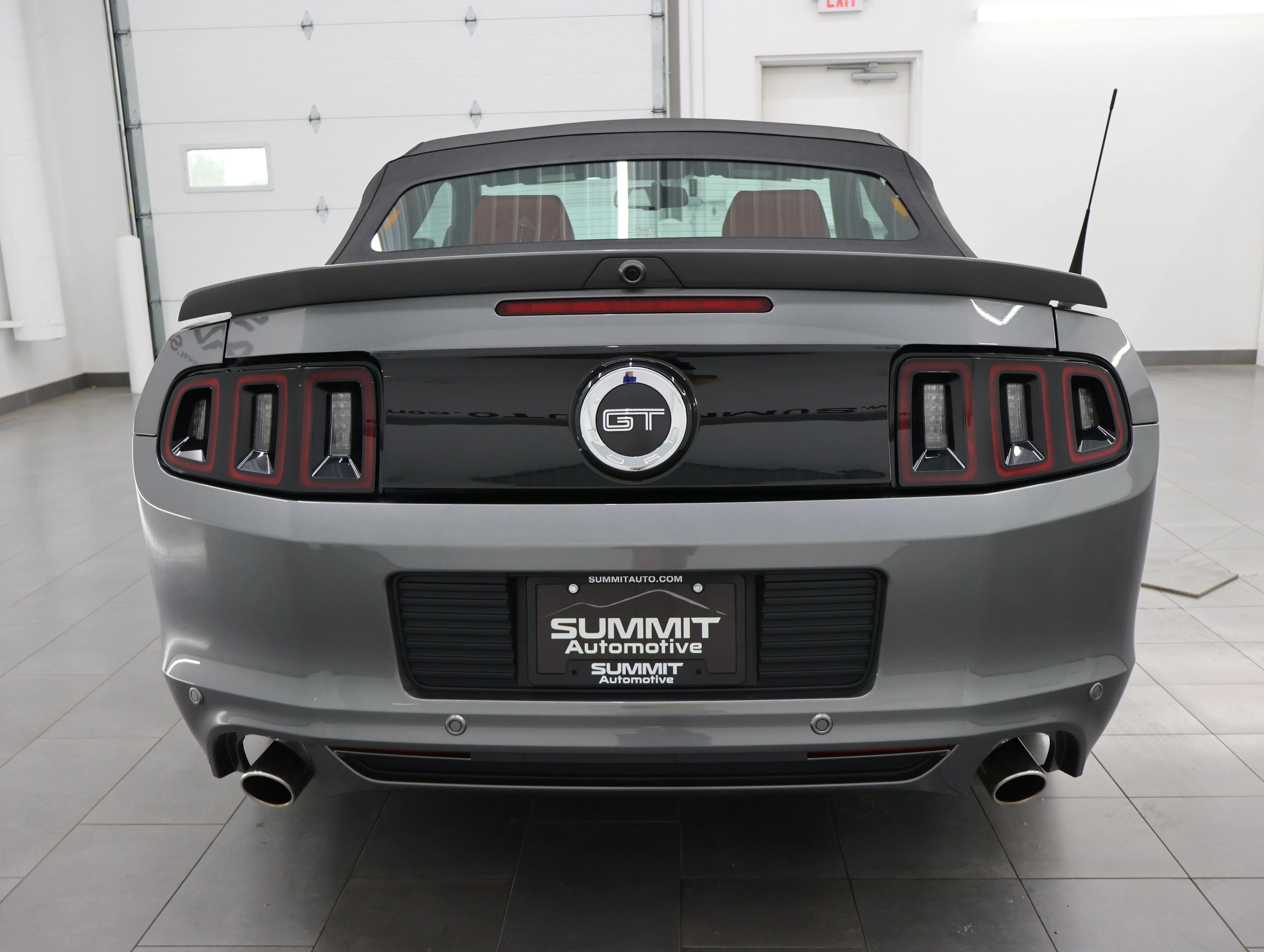 Used 2014 Sterling Gray Metallic Ford GT Premium image 26