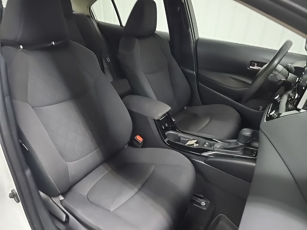Used 2020 Blizzard Pearl Toyota LE image 14