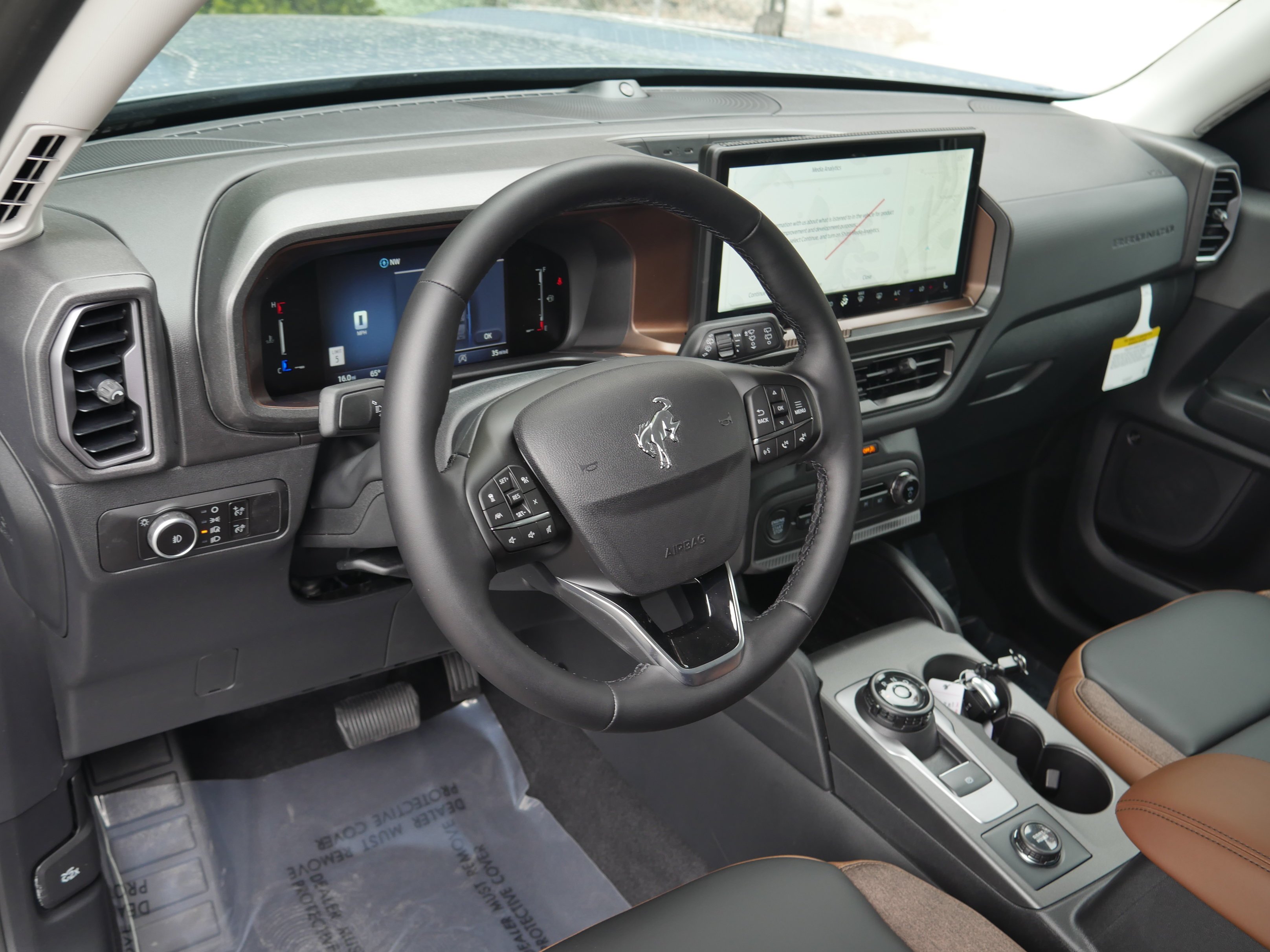 New 2026 Azure Gray Metallic Tri-Coat Ford Outer Banks® image 4