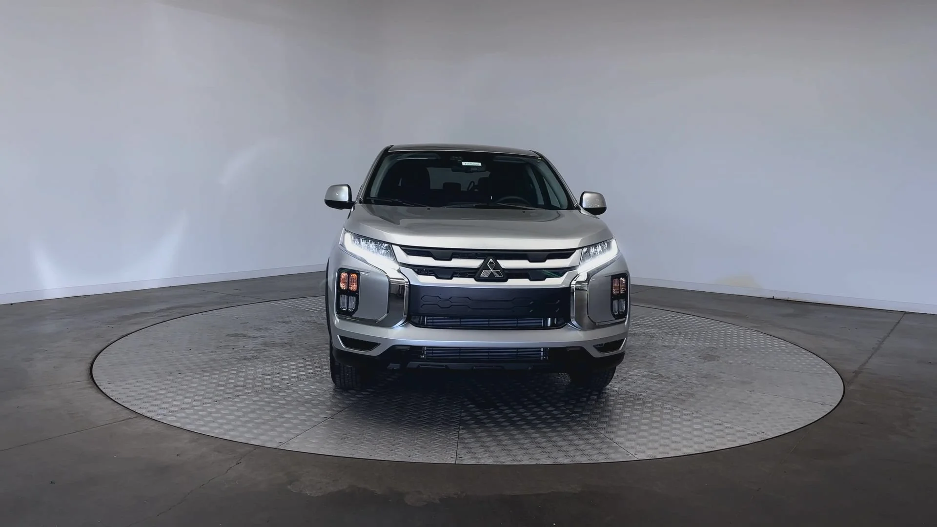 New 2026 Alloy Silver Metallic Mitsubishi S image 3