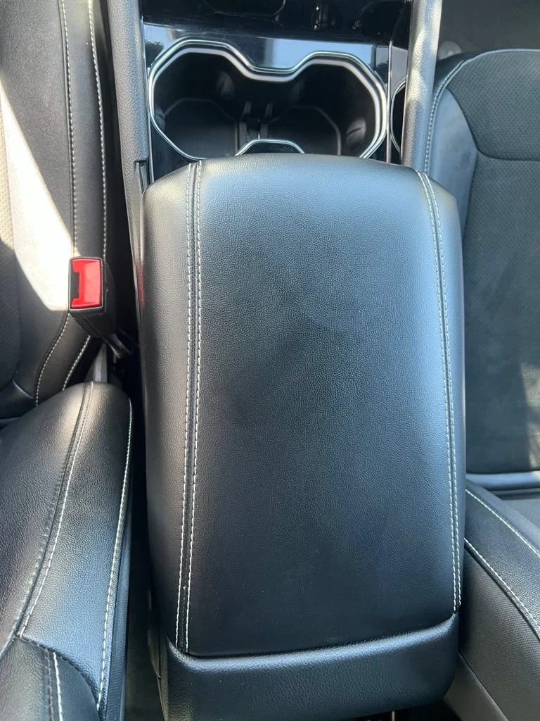 Used 2023 Gray Jeep Altitude image 17
