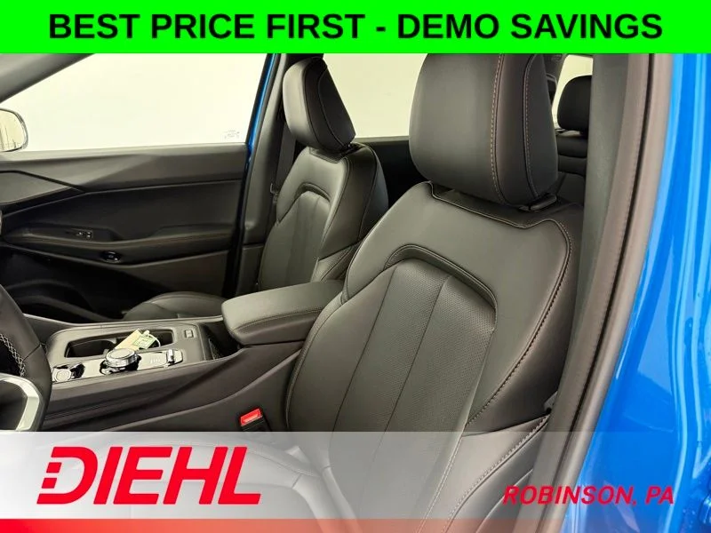 New 2026 Hydro Blue Pearl-Coat Exterior Paint Jeep Limited image 21