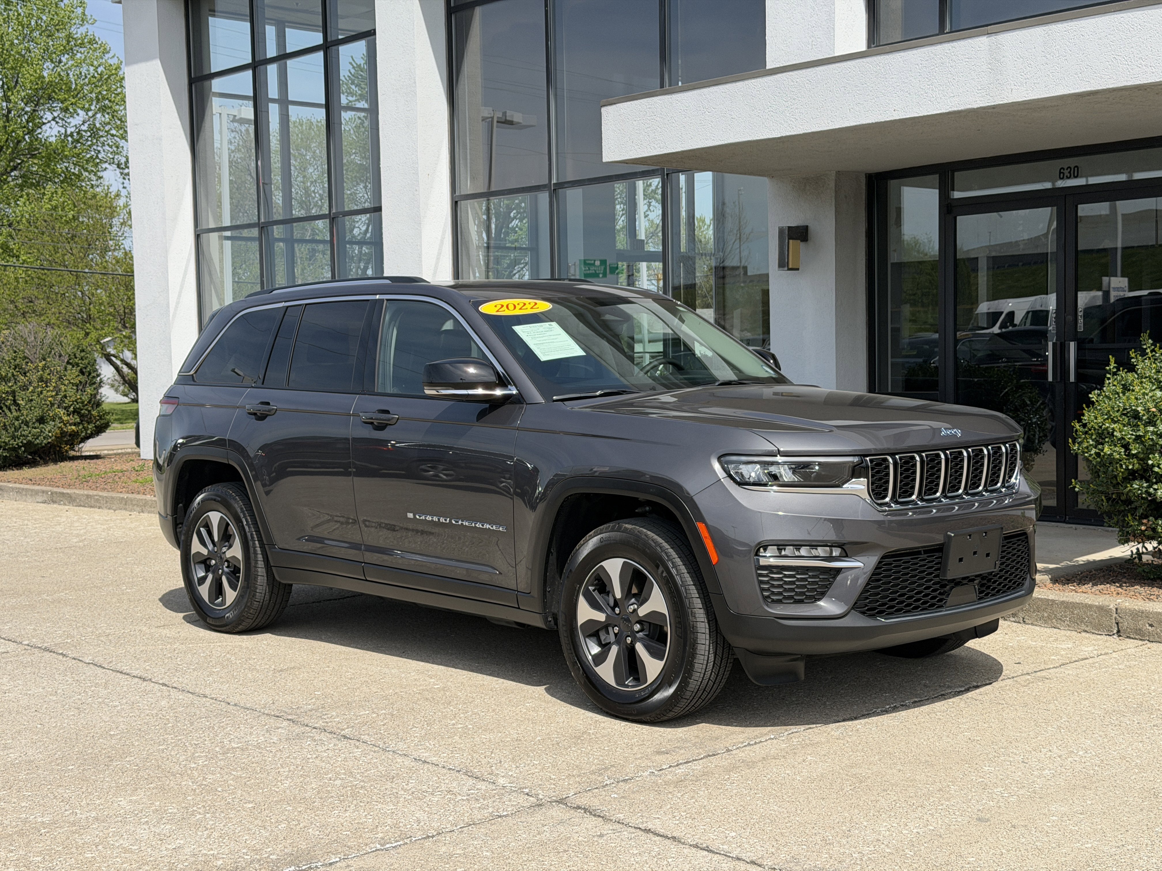 Used 2022 Jeep Grand Cherokee 4xe with VIN 1C4RJYB68N8789219 for sale in Jeffersonville, IN