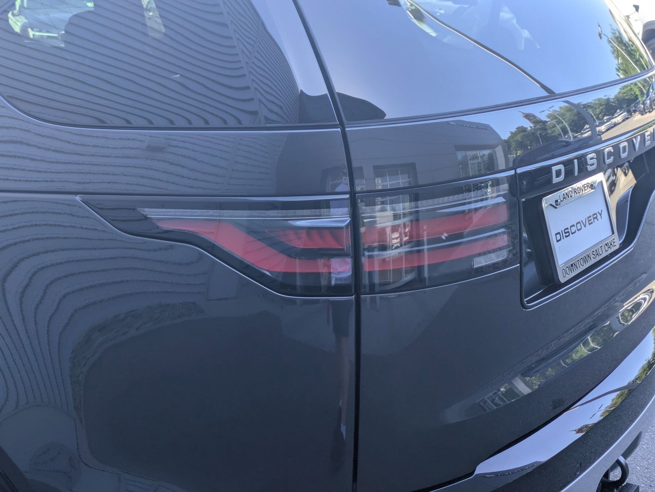 New 2026 Carpathian Grey Land Rover Gemini Edition image 12