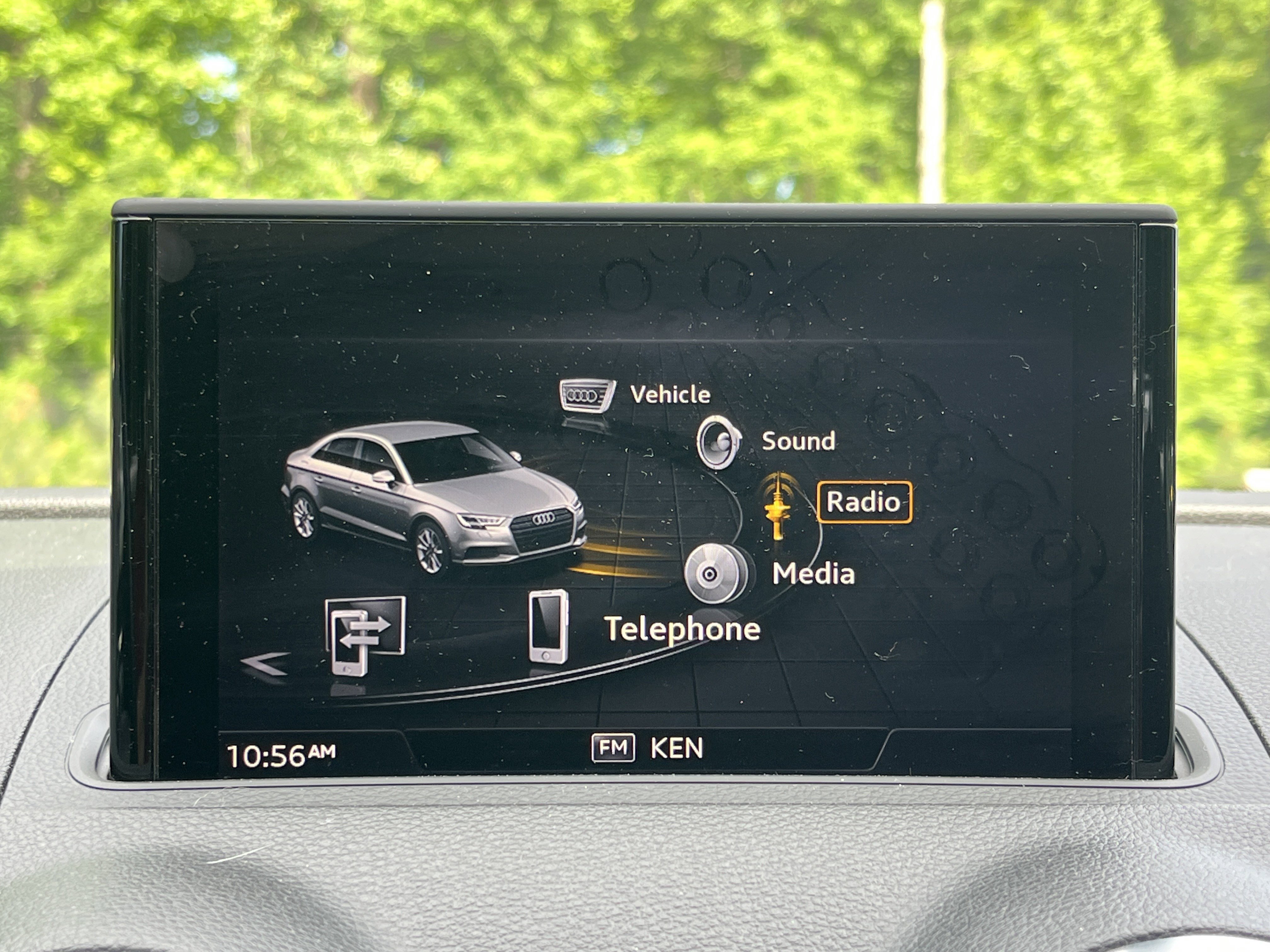 Used 2020 Glacier White Audi Premium image 8