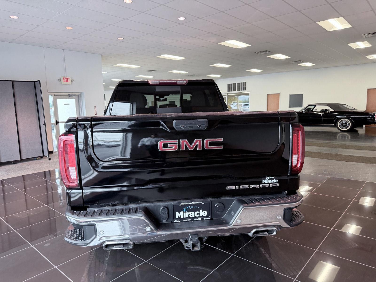 Used 2021 Onyx Black GMC SLT image 14