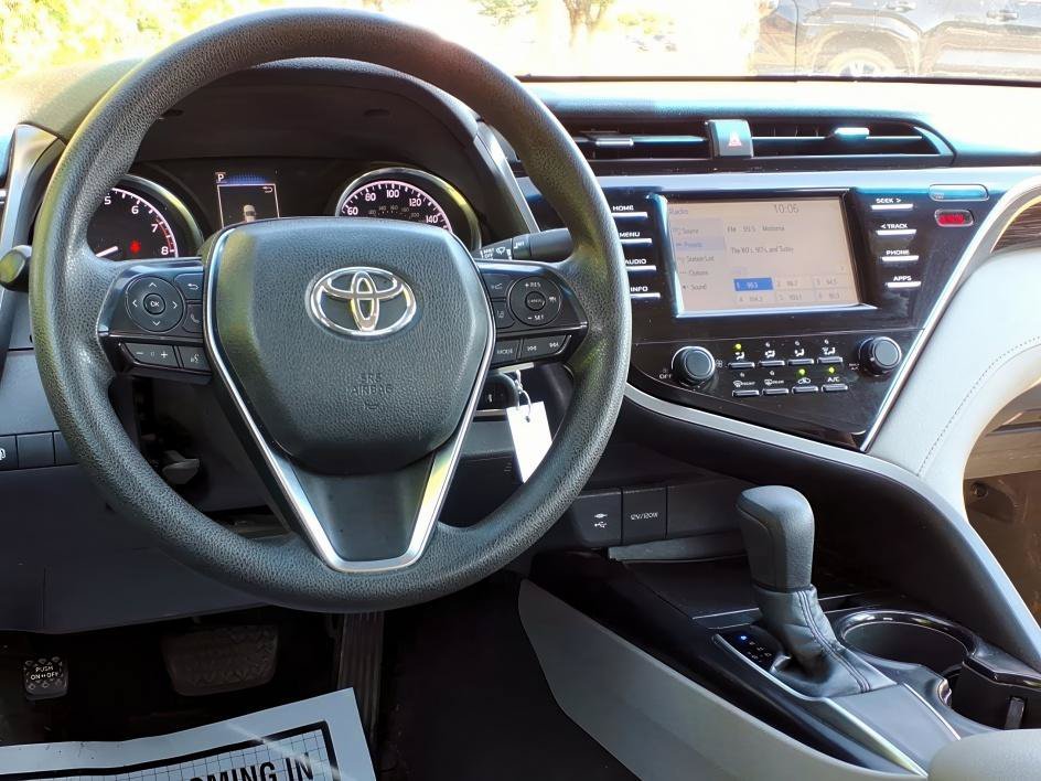 Used 2018 Celestial Silver Metallic Toyota L image 10