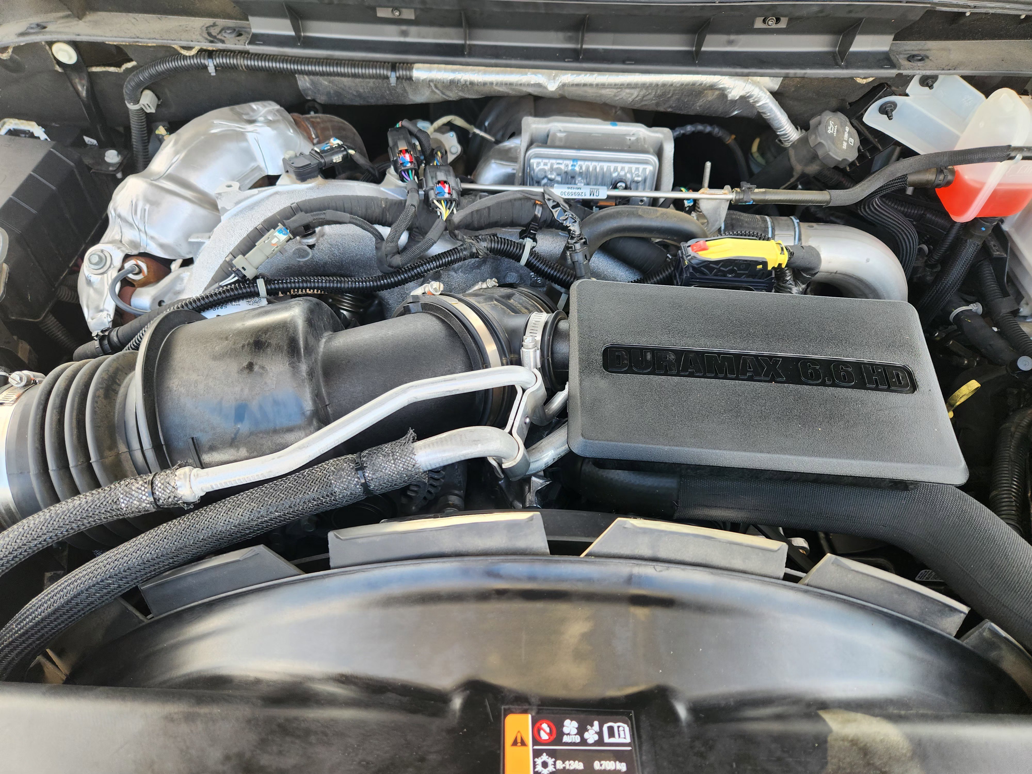 Used 2022 Summit White Chevrolet LTZ image 33