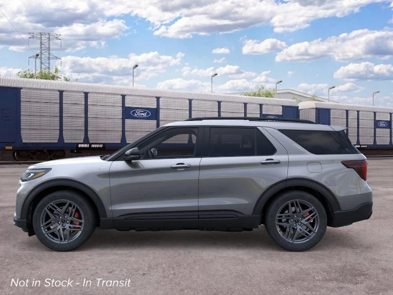 New 2026 Carbonized Gray Metallic Ford ST-Line image 3