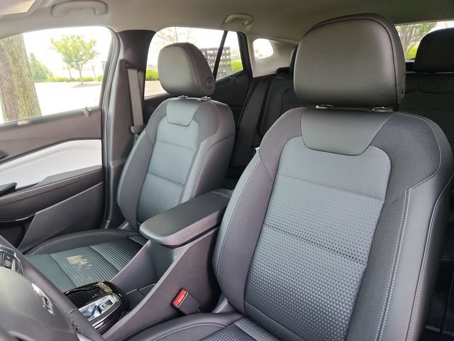 2026 Chevrolet Trax LT - Photo 13