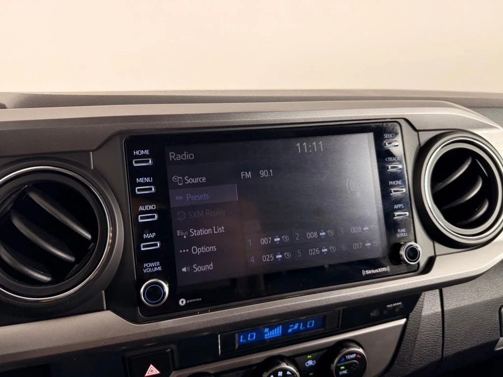 Used 2021 White Toyota SR5 image 31