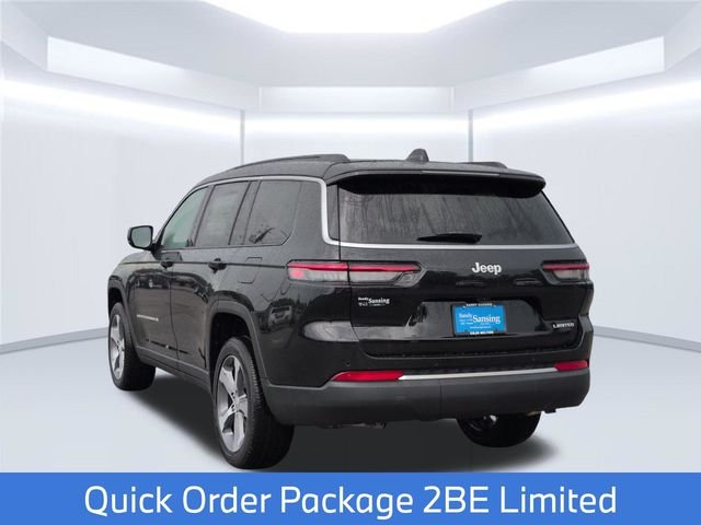 New 2026 Diamond Black Crystal Pearl-Coat Exterior Paint Jeep Limited image 3