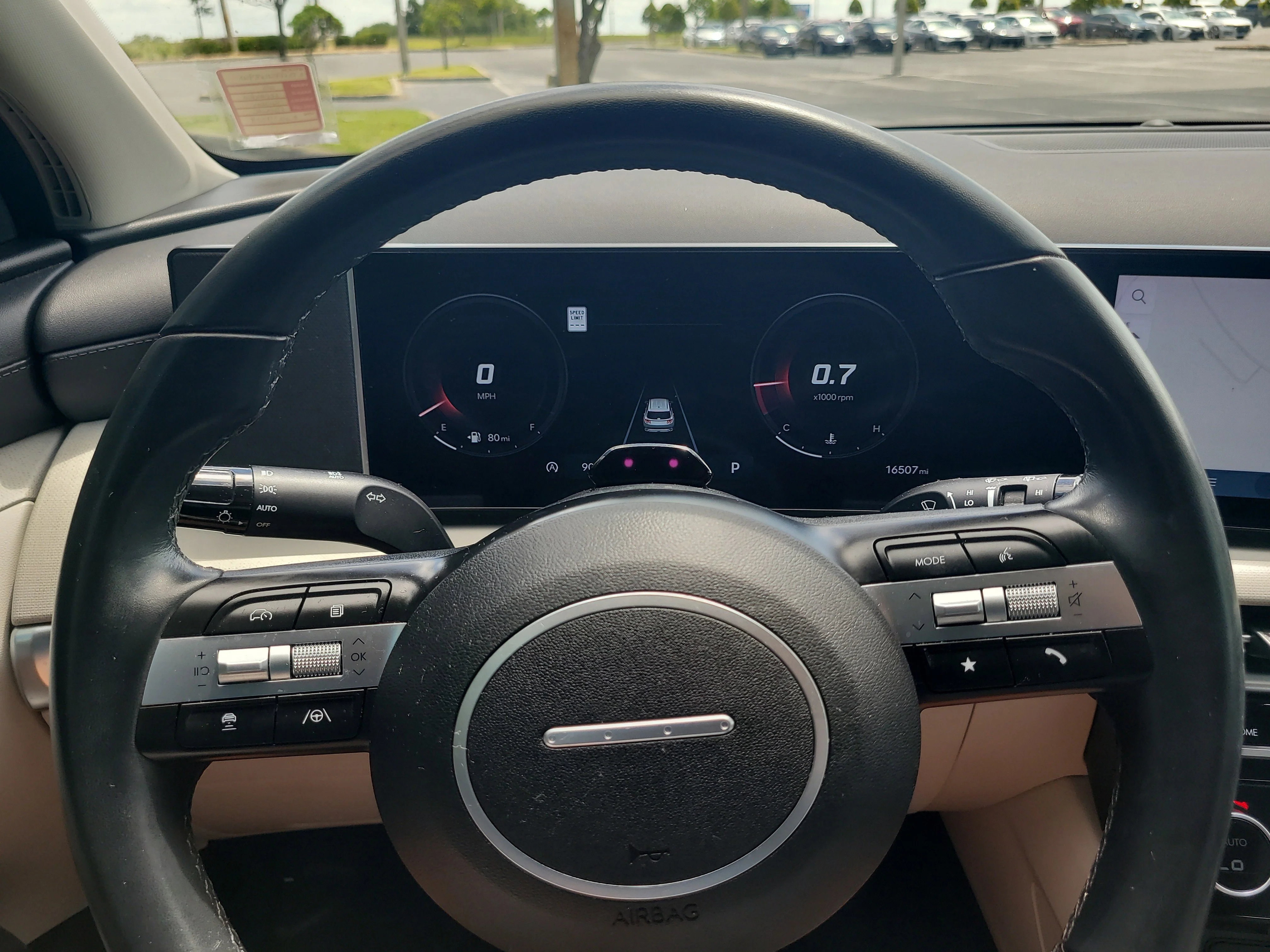 Used 2025 Phantom Black Hyundai SEL Convenience image 29