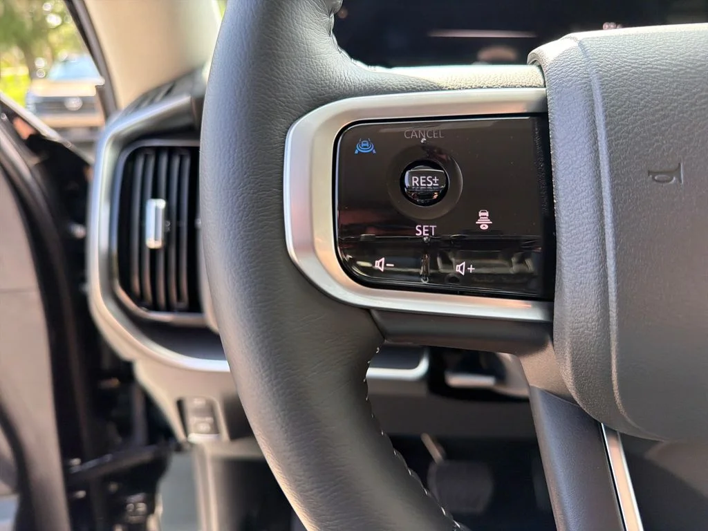 2026 Nissan Armada SV - Photo 19