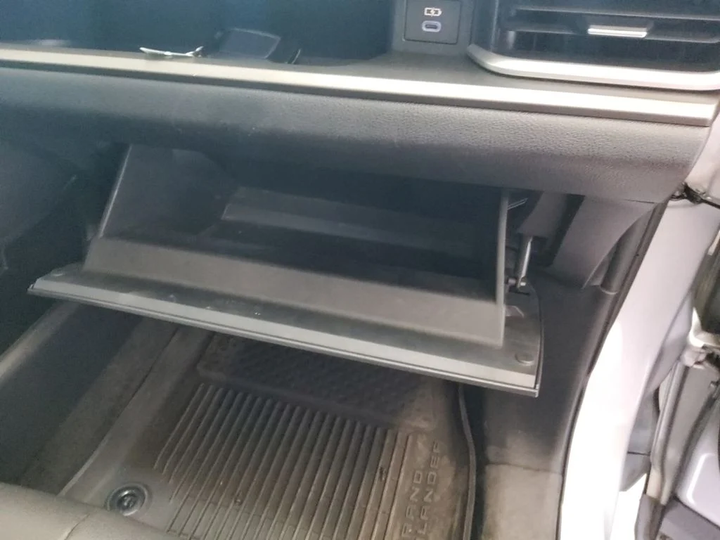 Used 2024 Silver Toyota XLE image 24