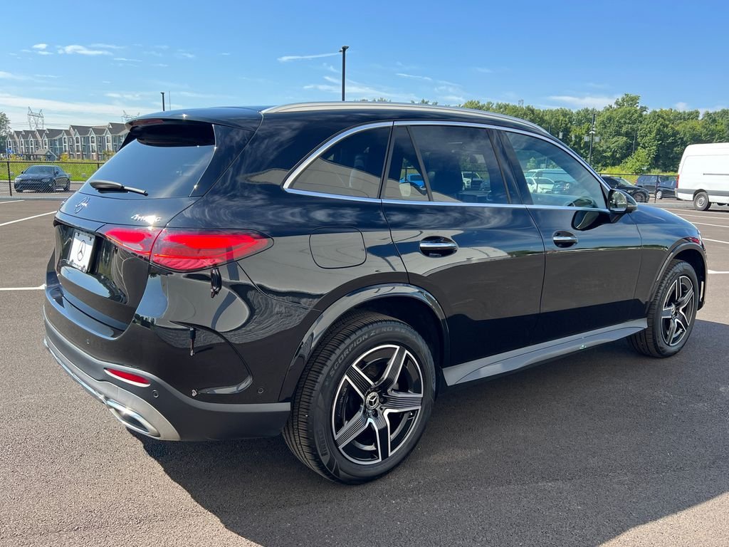 Used 2023 Black Mercedes-Benz GLC 300 image 8