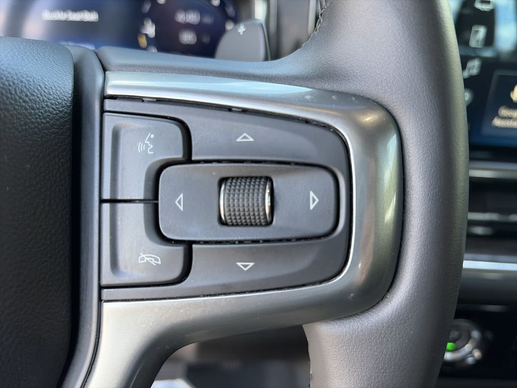 Used 2023 White Chevrolet RST image 22