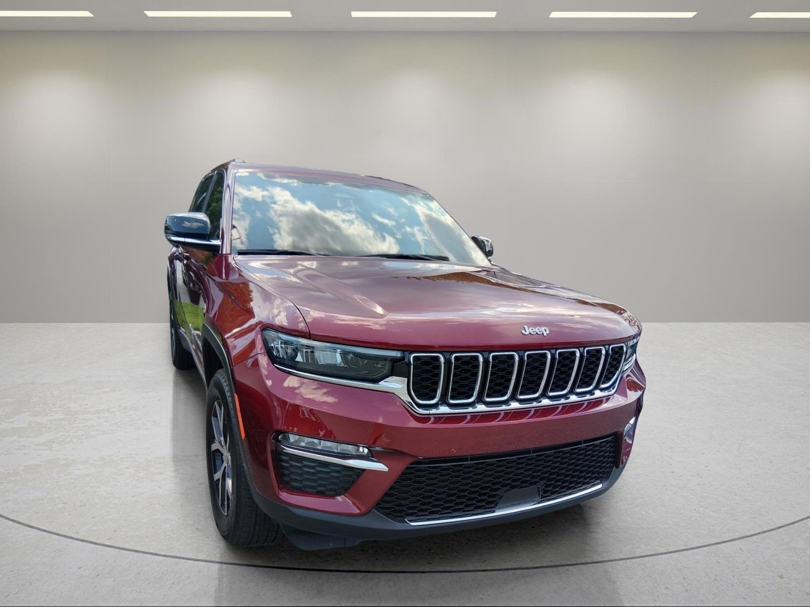 Used 2024 Velvet Red Pearlcoat Jeep Limited image 20