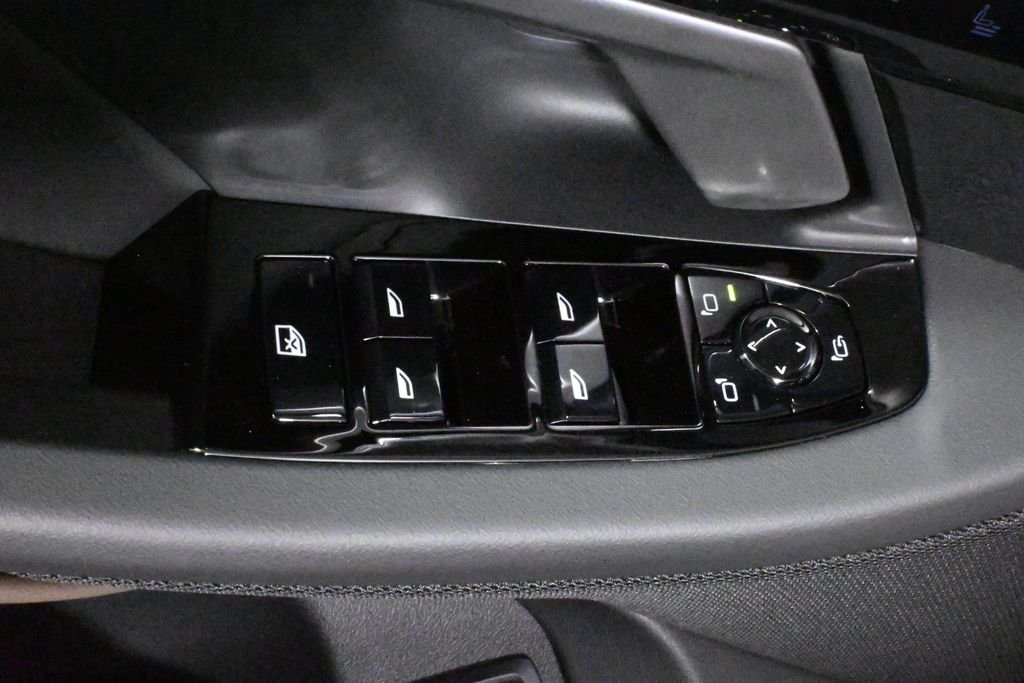 2026 BMW 5 Series 530i - Photo 32