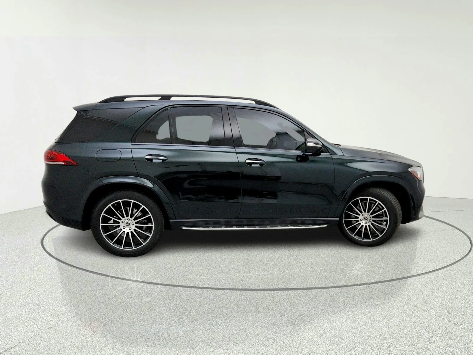 Used 2021 Emerald Green Metallic Mercedes-Benz GLE 450 image 7