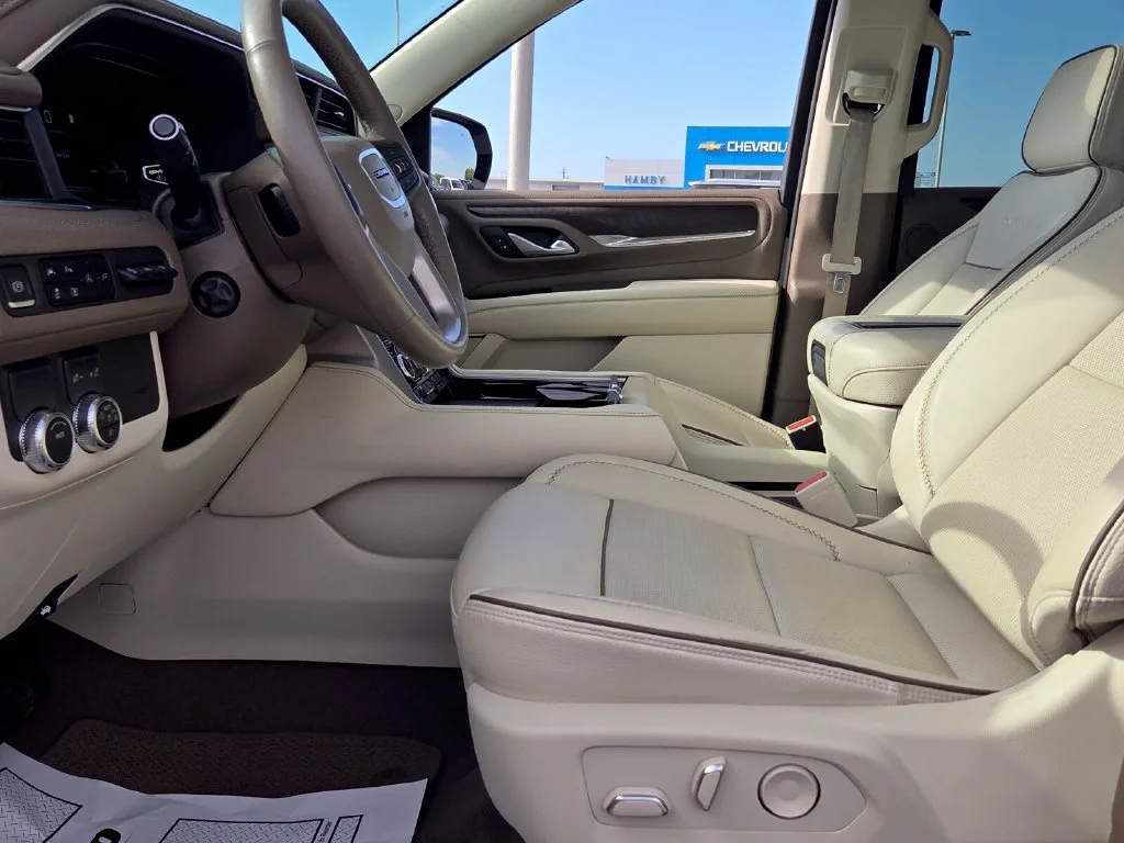 Used 2022 PEARL BEIGE METALLIC GMC Denali image 5