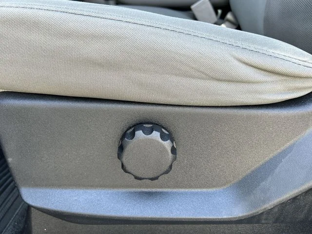 Used 2019 White Ford XL image 13